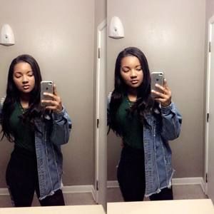 Meet your Posher, Destinee